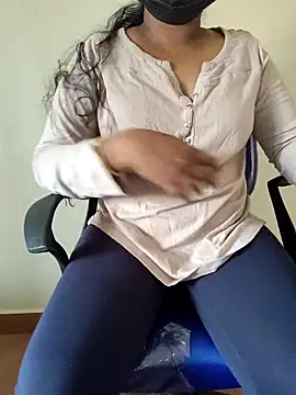 Snapshot of Tamil_roja69 chatting on November 3, 2025, 6:18 am Tamil roja69 online show from November 3, 2025, 6:18 am