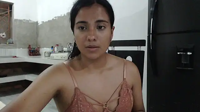 Coral0403 online show from March 9, 2025, 1:25 am