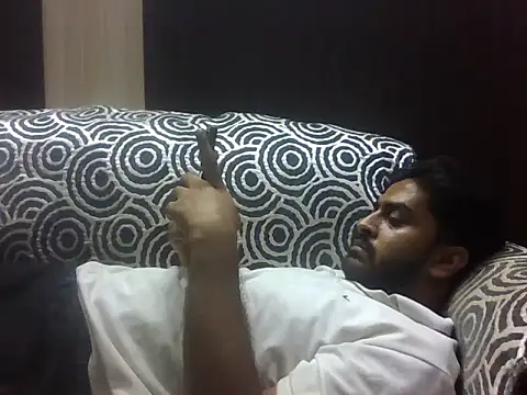 indihotguy online show from October 7, 2025, 2:18 pm