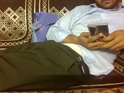 Snapshot of indihotguy chatting on May 11, 2026, 2:45 pm indihotguy online show from May 11, 2026, 2:45 pm