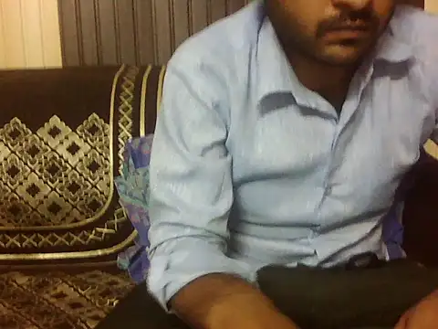 Snapshot of indihotguy chatting on May 11, 2026, 4:15 pm indihotguy online show from May 11, 2026, 4:15 pm