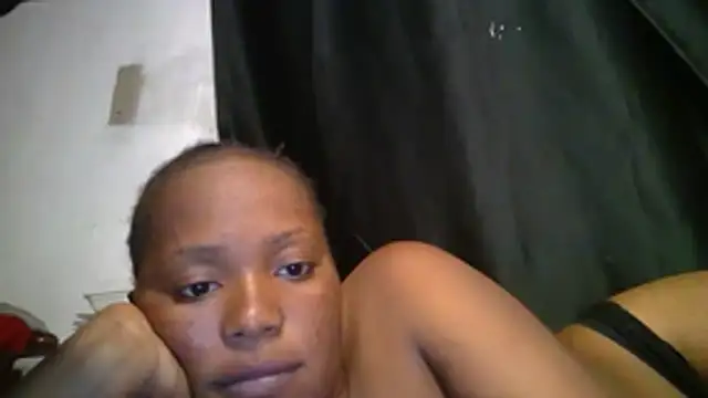 Snapshot of Queen-BD chatting on June 30, 2026, 8:31 pm Queen-BD online show from June 30, 2026, 8:31 pm