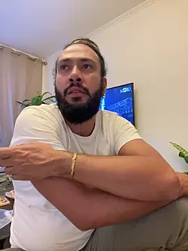 Snapshot of danic_monte chatting on October 26, 2025, 8:42 pm danic monte online show from October 26, 2025, 8:42 pm