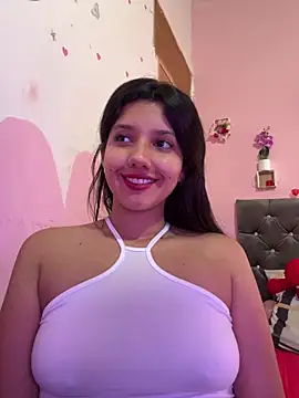 Snapshot of emmariders2 chatting on October 8, 2025, 5:02 pm emmariders2 online show from October 8, 2025, 5:02 pm