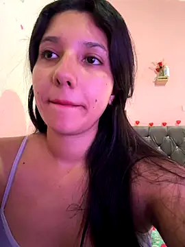 Snapshot of emmariders2 chatting on October 6, 2025, 4:30 pm emmariders2 online show from October 6, 2025, 4:30 pm