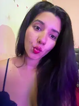 Snapshot of emmariders2 chatting on October 14, 2025, 3:40 am emmariders2 online show from October 14, 2025, 3:40 am