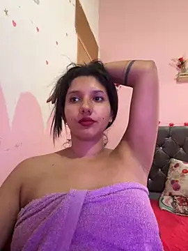 Snapshot of emmariders2 chatting on September 29, 2025, 2:23 pm emmariders2 online show from September 29, 2025, 2:23 pm