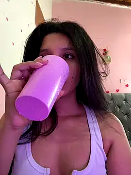 Snapshot of emmariders2 chatting on September 23, 2025, 2:57 pm emmariders2 online show from September 23, 2025, 2:57 pm