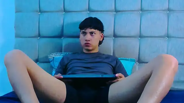 Br4ndxpimm online show from February 25, 2026, 2:12 am