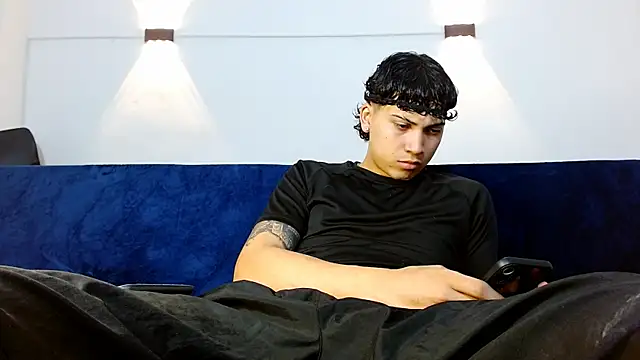 Br4ndxpimm online show from December 15, 2025, 12:27 am