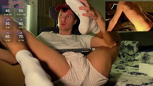 Leonnextdoor online show from April 6, 2026, 7:37 pm