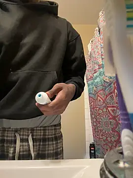 Snapshot of Knowdaboy chatting on October 30, 2025, 3:20 pm Knowdaboy online show from October 30, 2025, 3:20 pm