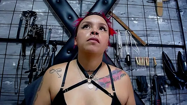 Snapshot of Alana_Roth chatting on December 15, 2025, 7:20 pm Alana Roth online show from December 15, 2025, 7:20 pm