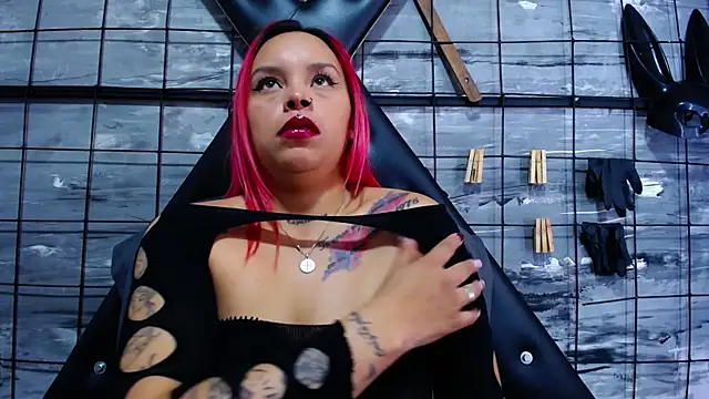 Snapshot of Alana_Roth chatting on November 5, 2025, 6:55 pm Alana Roth online show from November 5, 2025, 6:55 pm