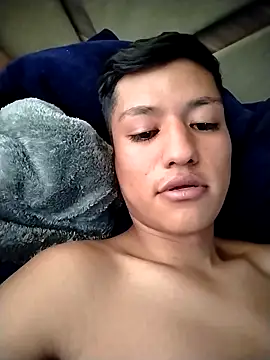 Snapshot of MartzJJ chatting on October 31, 2025, 9:00 pm MartzJJ online show from October 31, 2025, 9:00 pm