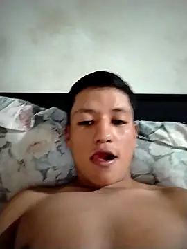 Snapshot of MartzJJ chatting on September 12, 2025, 10:09 pm MartzJJ online show from September 12, 2025, 10:09 pm