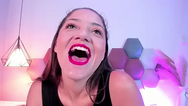 Snapshot of EloiseQuinn chatting on September 23, 2025, 1:51 pm EloiseQuinn online show from September 23, 2025, 1:51 pm