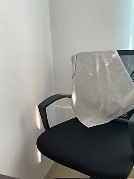 Snapshot of lunagonzales_lima_2007 chatting on February 20, 2025, 7:41 pm lunagonzales lima 2007 online show from February 20, 2025, 7:41 pm