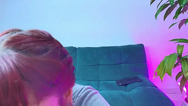 Sky Intimate online show from March 5, 2025, 8:53 pm