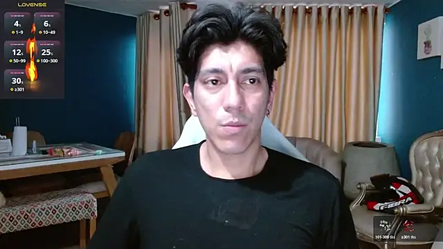 Snapshot of Noah-cock chatting on February 8, 2026, 11:02 pm Noah-cock online show from February 8, 2026, 11:02 pm