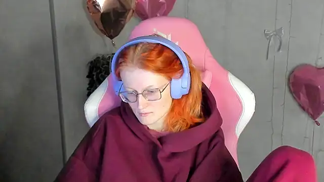 ElizabethHarpper online show from February 26, 2026, 5:13 pm