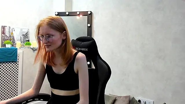 Snapshot of ElizabethHarpper chatting on February 6, 2025, 11:09 am ElizabethHarpper online show from February 6, 2025, 11:09 am