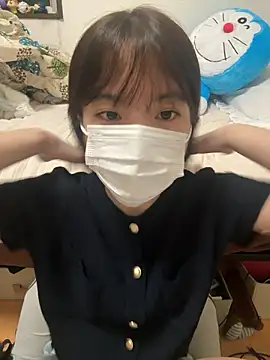 Snapshot of RIRI_Chan_ chatting on July 8, 2026, 11:44 am RIRI Chan online show from July 8, 2026, 11:44 am
