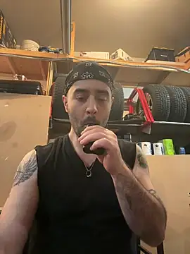 Faded-Solo online show from July 25, 2026, 1:46 am