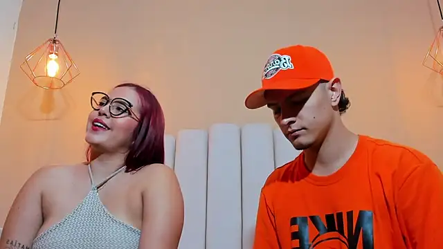 Snapshot of DAVID_VICTORIAA chatting on March 19, 2025, 1:07 pm DAVID VICTORIAA online show from March 19, 2025, 1:07 pm