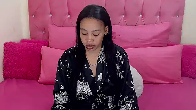 Snapshot of naughtiest_baddy chatting on September 29, 2025, 5:29 pm naughtiest baddy online show from September 29, 2025, 5:29 pm