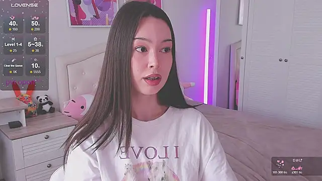 kittenrisha online show from February 27, 2026, 5:07 am