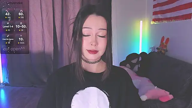 kittenrisha online show from October 15, 2025, 7:16 am