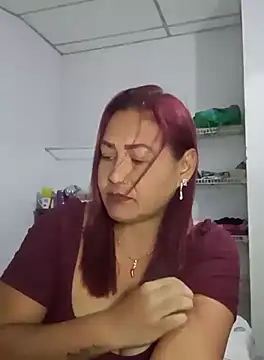 Snapshot of Abigail_BigTits chatting on September 28, 2025, 2:51 am Abigail BigTits online show from September 28, 2025, 2:51 am