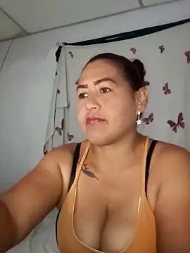 Snapshot of Abigail_BigTits chatting on January 24, 2025, 12:31 am Abigail BigTits online show from January 24, 2025, 12:31 am