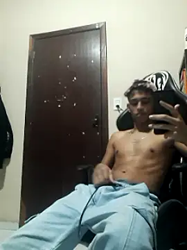 Snapshot of MALIK-PARVATI chatting on January 1, 2025, 4:50 am MALIK-PARVATI online show from January 1, 2025, 4:50 am