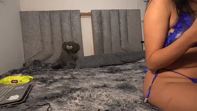 womantall99 online show from January 8, 2026, 12:00 pm