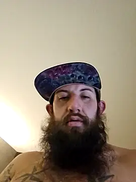 Snapshot of StruggleSnuggles chatting on December 18, 2025, 3:55 am StruggleSnuggles online show from December 18, 2025, 3:55 am