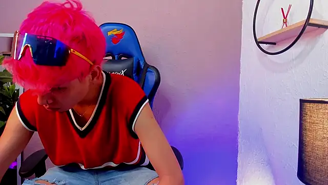 Snapshot of Brian-Ausslos chatting on March 7, 2025, 10:21 pm Brian-Ausslos online show from March 7, 2025, 10:21 pm