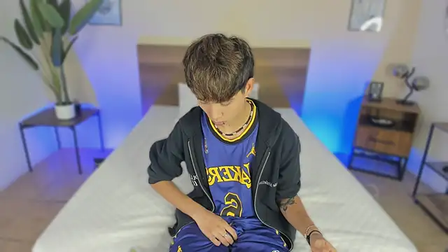 Snapshot of Brian-Ausslos chatting on November 23, 2025, 4:55 am Brian-Ausslos online show from November 23, 2025, 4:55 am