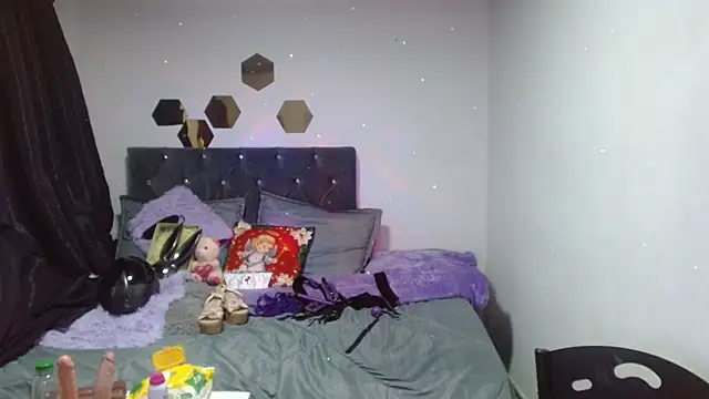 brittanysexhot online show from December 17, 2025, 8:03 pm