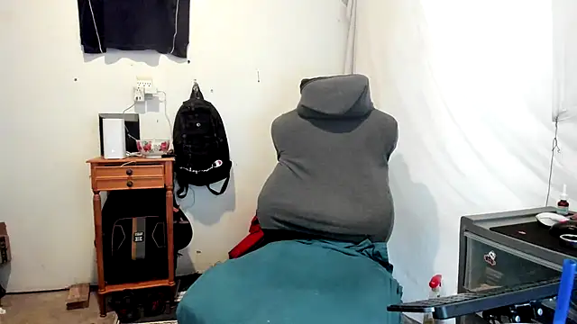 Snapshot of JamesMichael88 chatting on March 21, 2025, 7:13 pm JamesMichael88 online show from March 21, 2025, 7:13 pm