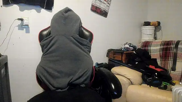 Snapshot of JamesMichael88 chatting on March 4, 2025, 3:37 pm JamesMichael88 online show from March 4, 2025, 3:37 pm