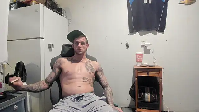 Snapshot of JamesMichael88 chatting on March 16, 2025, 11:26 pm JamesMichael88 online show from March 16, 2025, 11:26 pm