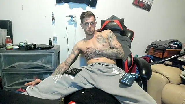 Snapshot of JamesMichael88 chatting on March 3, 2025, 10:20 pm JamesMichael88 online show from March 3, 2025, 10:20 pm