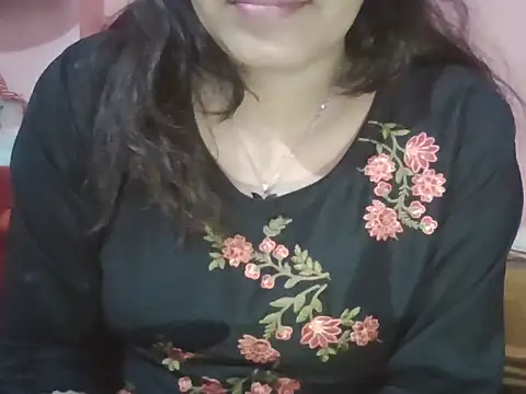 Snapshot of Hot-shanvi chatting on November 28, 2025, 5:18 am Hot-shanvi online show from November 28, 2025, 5:18 am