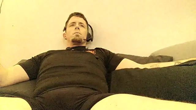 nickatnite1227 online show from January 24, 2025, 8:32 pm