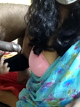 Snapshot of Rathi22 chatting on February 5, 2026, 2:35 pm Rathi22 online show from February 5, 2026, 2:35 pm