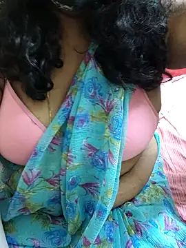 Snapshot of Rathi22 chatting on November 24, 2025, 2:06 pm Rathi22 online show from November 24, 2025, 2:06 pm