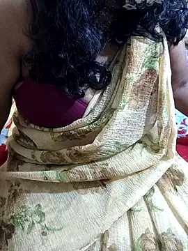 Snapshot of Rathi22 chatting on December 20, 2025, 2:31 pm Rathi22 online show from December 20, 2025, 2:31 pm