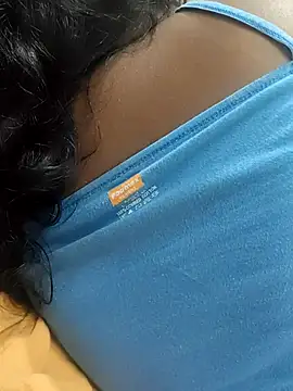 Snapshot of Rathi22 chatting on December 3, 2025, 3:22 pm Rathi22 online show from December 3, 2025, 3:22 pm